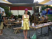 "Födelsedagsbarnet"Torild fyllde 18 på Torsdagen och bjöd alla maqrknaddeltagare på kalas, det blev en riktigt rolig fest!